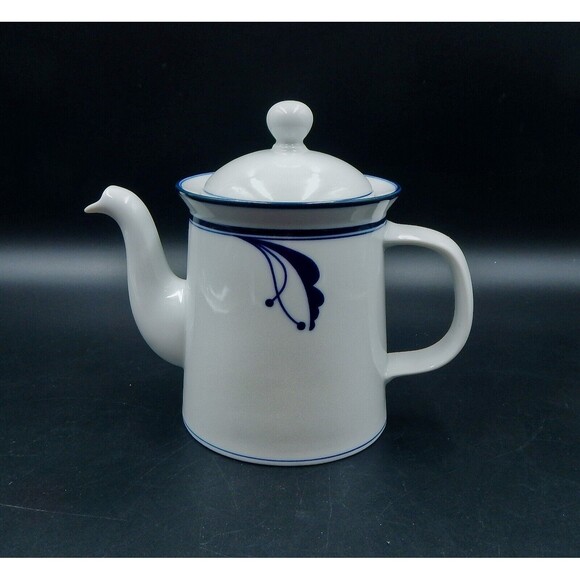 Dansk Flora Coffee Tea Pot Bayberry Blue White NR/Japan Porcelain - Picture 1 of 9